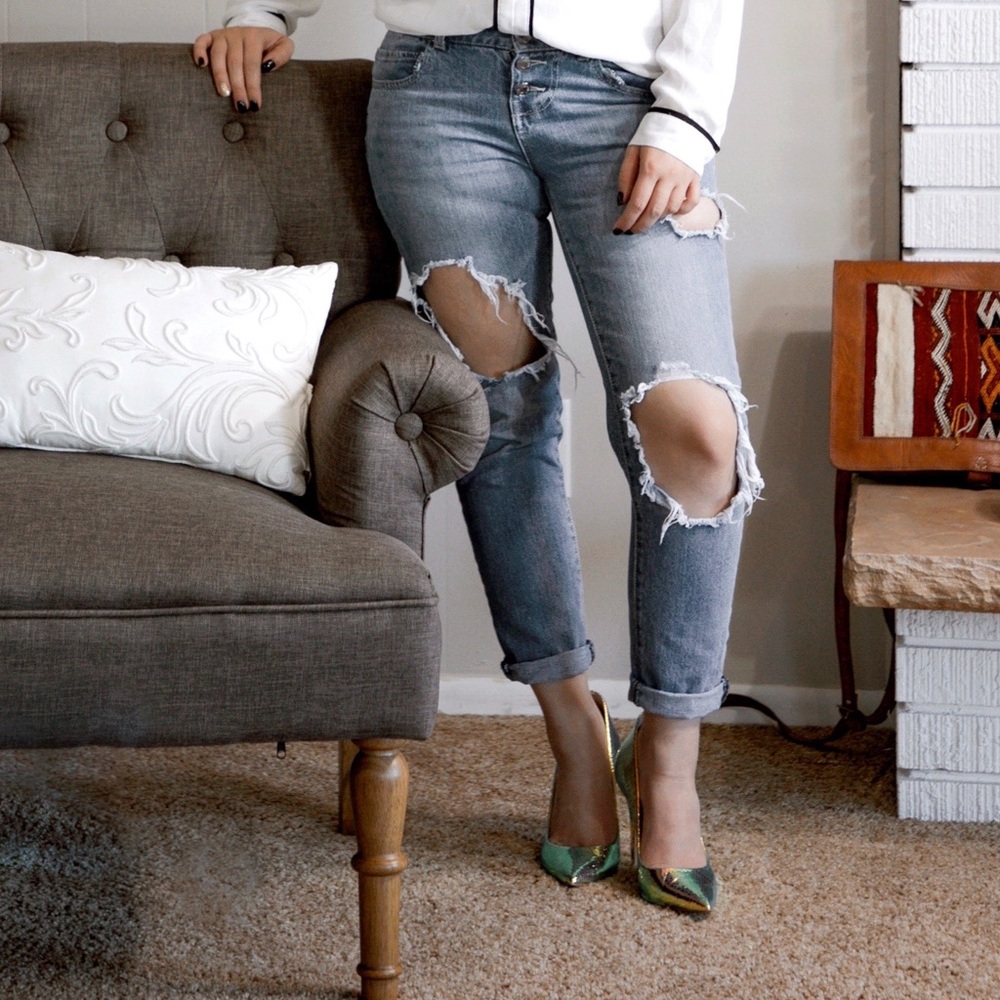 Women’s Holy Light Wash Denim Jeans